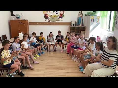 Roxana Nacu - Joc ritmic cu bețe de toboșar