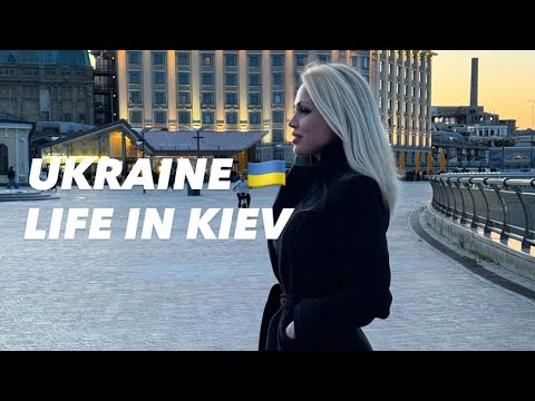 Ukraine 🇺🇦Life in Kiev. January 30, 2026. The Streets of Kiev, Ukraine. Streets Scenes.