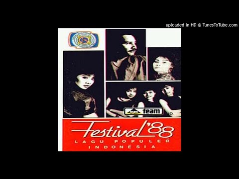 Vina Panduwinata & Harvey Malaiholo - Begitulah Cinta - Composer : Oddie Agam 1988 (CDQ)