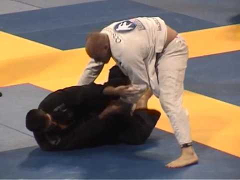 Luke Costello - 1st Round - World Championships 2011