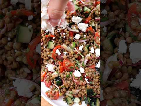 Easy Lentil Salad with fresh veggies