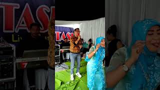 Download lagu Androys - Ratok Pasaman #androys #ratokpasaman #gamad #fantasilivemusic #orgentunggal mp3