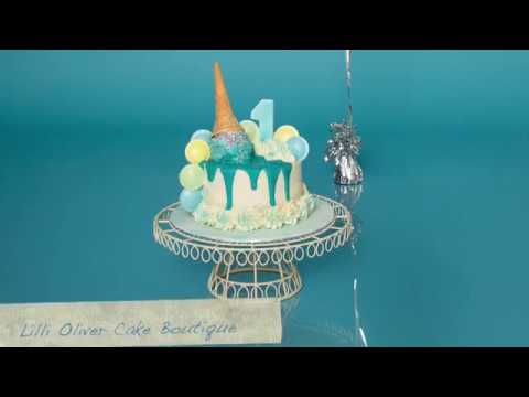 First Birthday Cake Smash Photo Shoot