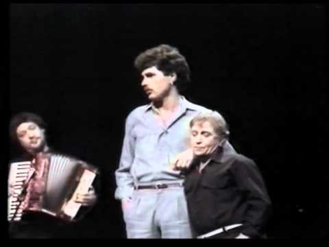 Robert Long, Leen Jongewaard: parodie op de smartlap