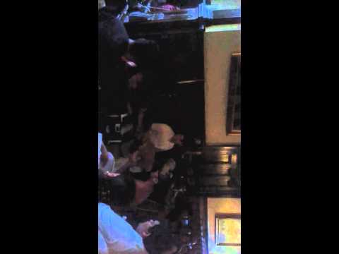 Kirtan sang by Dharmista Parmar (Part 1 )