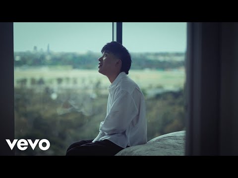 Keenan Te - Bones (Official Music Video)