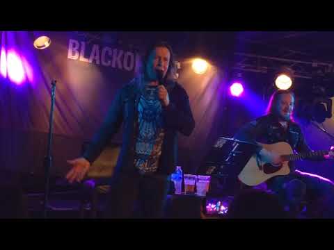 Blackoustic en Córdoba - The trooper