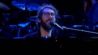 Video thumbnail of "Josh Groban - Bridge Over Troubled Water (Live from Madison Square Garden)"