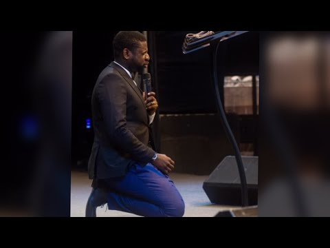 Past. Athom’s Mbuma: Nazo Bondela Yo Eh Yahweh, Oza Mosantu Eh - A/C: Sr Rosny Kayiba