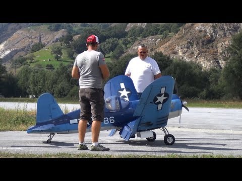 HUGE CORSAIR F4U RADIAL ENGINE RC AIRPLANE OVER 4 METER WINGSPAN