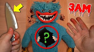 CUTTING OPEN REAL HUGGY WUGGY AT 3 AM!! (WHAT'S INSIDE!?)