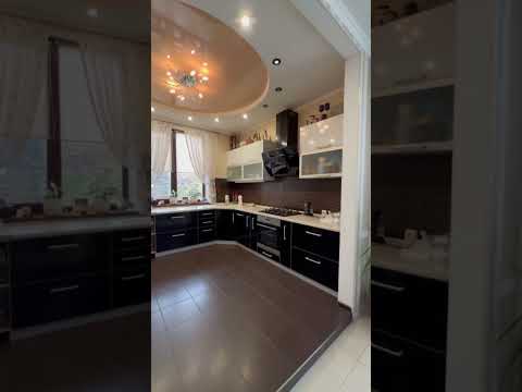 Капитальный дом 220 м² с садом и гаражом на 14 сотках возле города — идеален для большой семьи