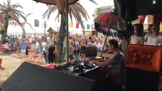 Pole Folder 🙌 warmup a HERNAN CATTANEO ❤👑 @woodstock69bloemendaal 16 Jul 2017 (1) 🎵🎶👌🔝🎉💕🌴