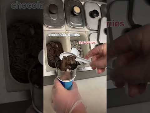 Lets Make A DQ Chocolate Extreme Blizzard #dairyqueen #blizzard #gaming #squidgame #dq #shorts