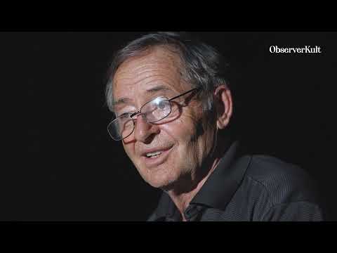 Orë poetike: Bislim Muçaj interpreton poezi të 13 poetëve