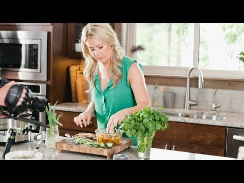 Elizabeth Eats TV Show Trailer