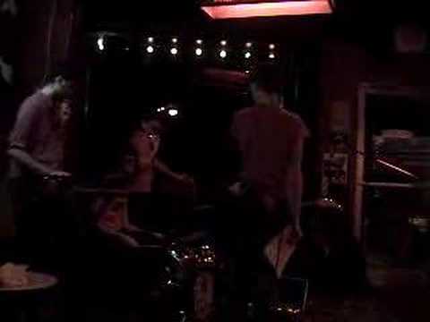 Low Red Center live @ The Parlor 03/30/07 part 1