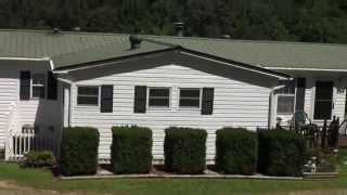 preview picture of video 'Easy In-Town Living at 286 Heathers Cove Rd Franklin NC'