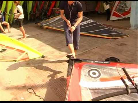 VideoNews08 Albaria.com - Alessandra Sensini in Elath - Come armare una vela RS:X 8.5