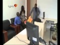 Os Tunezas Ti Martins Empregado A Fingir De Chefe