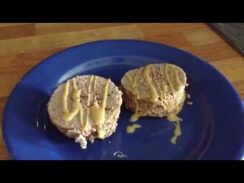 90 Sekunden High PROTEIN - ERDBEER - CAKE mit nur 3 Zutaten für Muskelaufbau & Diät