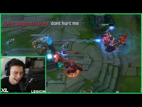 Intense Battle Between Malphite and Sion