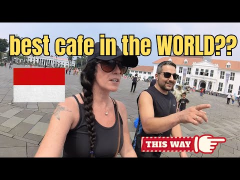 Exploring Must See CAFE BATAVIA in JAKARTA 🇮🇩 (Old Town, KOTA TUA, Indonesia Travel Vlog)