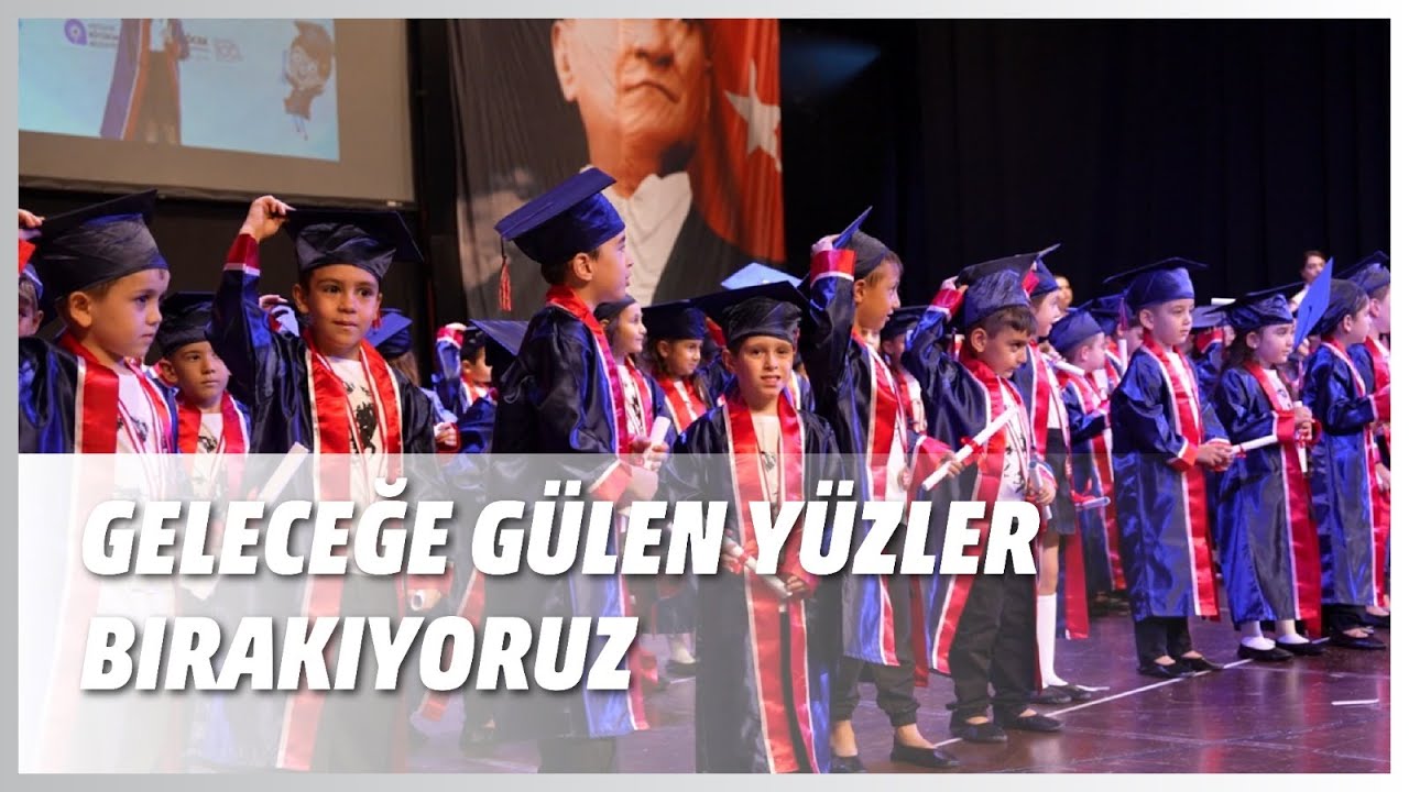 GELECEĞE GÜLEN YÜZLER BIRAKIYORUZ