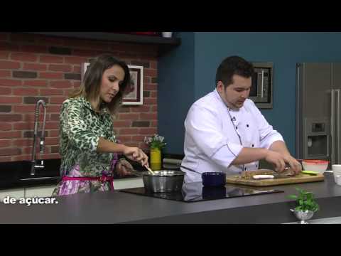 Receitas Bom Sabor - Palha Italiana com Coulis de Framboesa