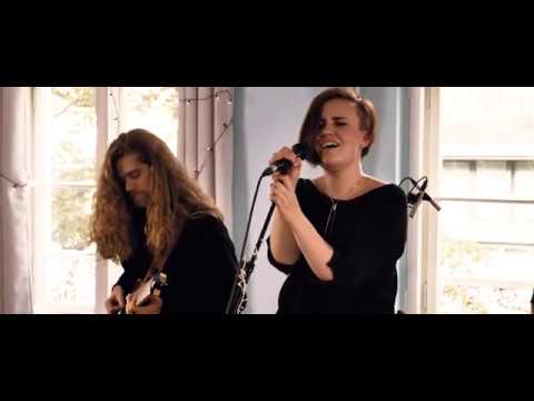 Clara Clasen & Band - "Sugar Cubes" | Live Acoustic Session