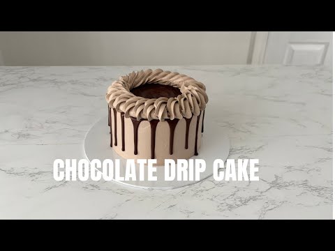 Chocolate drip cake (cream shanti)