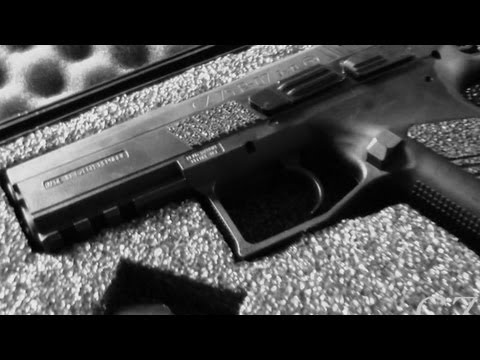 comment demonter un cz 75 p07