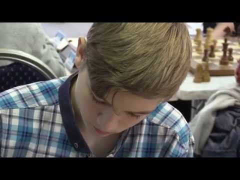 CH14 9.8. Ján Bobro - Jakub Úlehla 1/2:1/2