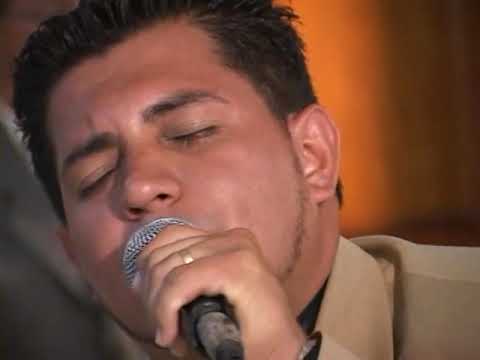 VUELVE VUELVE (Video Oficial Los Tauros)