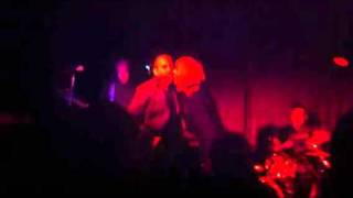 Paul Collins w Kim Shattuck of the Muffs, rock and roll girl