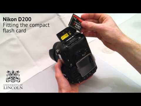 Changing the Compact flash card on a Nikon D200