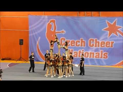 Hell's cheerleaders - stunt sequences
