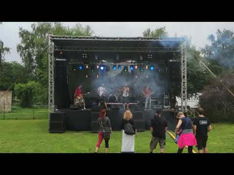 A-sakra - A-SAKRA    Co je doma to se počítá