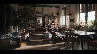 Les adoptés Film Trailer