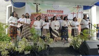 Download lagu VG Tesalonika ' Terlalu besar ' mp3 Download lagu VG Tesalonika ' Terlalu besar ' mp3