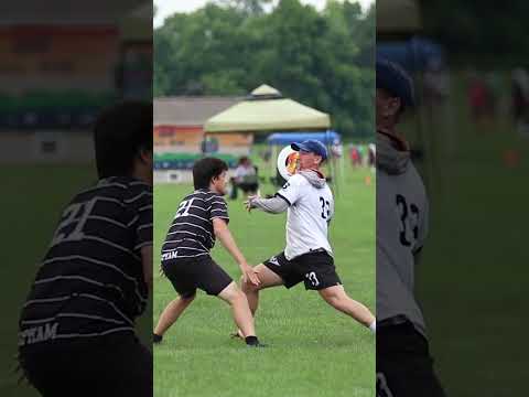 Ranelagh Ultimate with the layout grab for the score 😤 #wucc #betterthanever #shorts