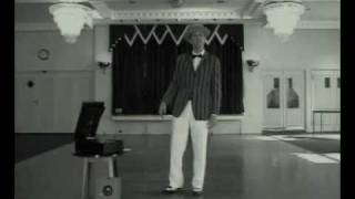 How To Charleston 1920's style - Lesson 1 (Solo Charleston)