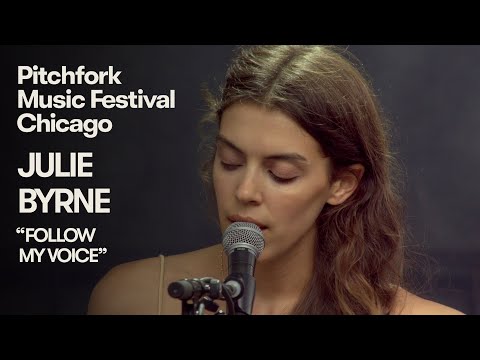 Julie Byrne Performs “Follow My Voice” | Pitchfork Music Festival 2018
