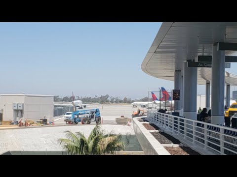 Los Angeles International Airport love it