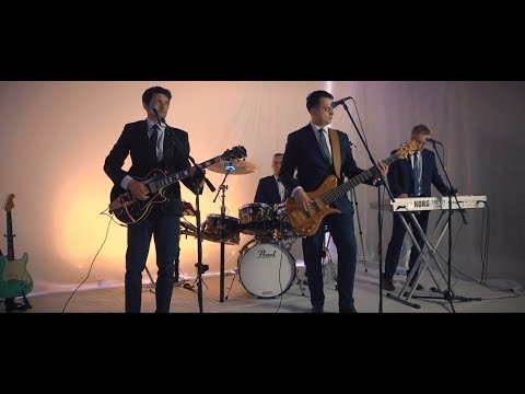 Białe łabędzie - Kraina cover