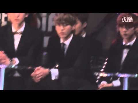 131122 MAMA in HK during Trouble Maker performances - Kris focus