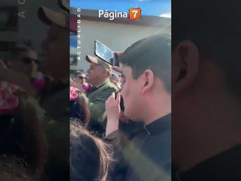 Presidente Kast protagonizó tensa conversación con vecina durante su vista a Máfil: “¿Puedo hablar?”