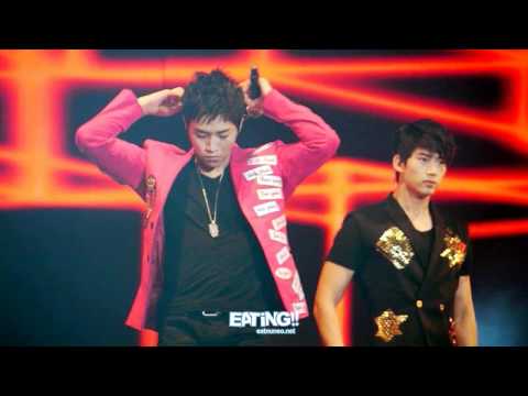 [Fancam] 111022 Junho 2PM Hyundai i30 FESTA Concert - HB Cut