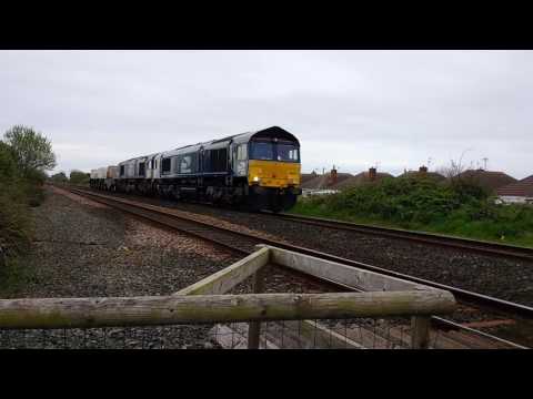 Prestatyn 19.4.2017 - DRS 66431 & 66302 on Valley flasks - Class 66