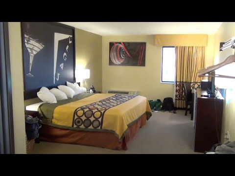 Hotel Room Tour: Super 8 Motel North Wichita Hutchinson KS